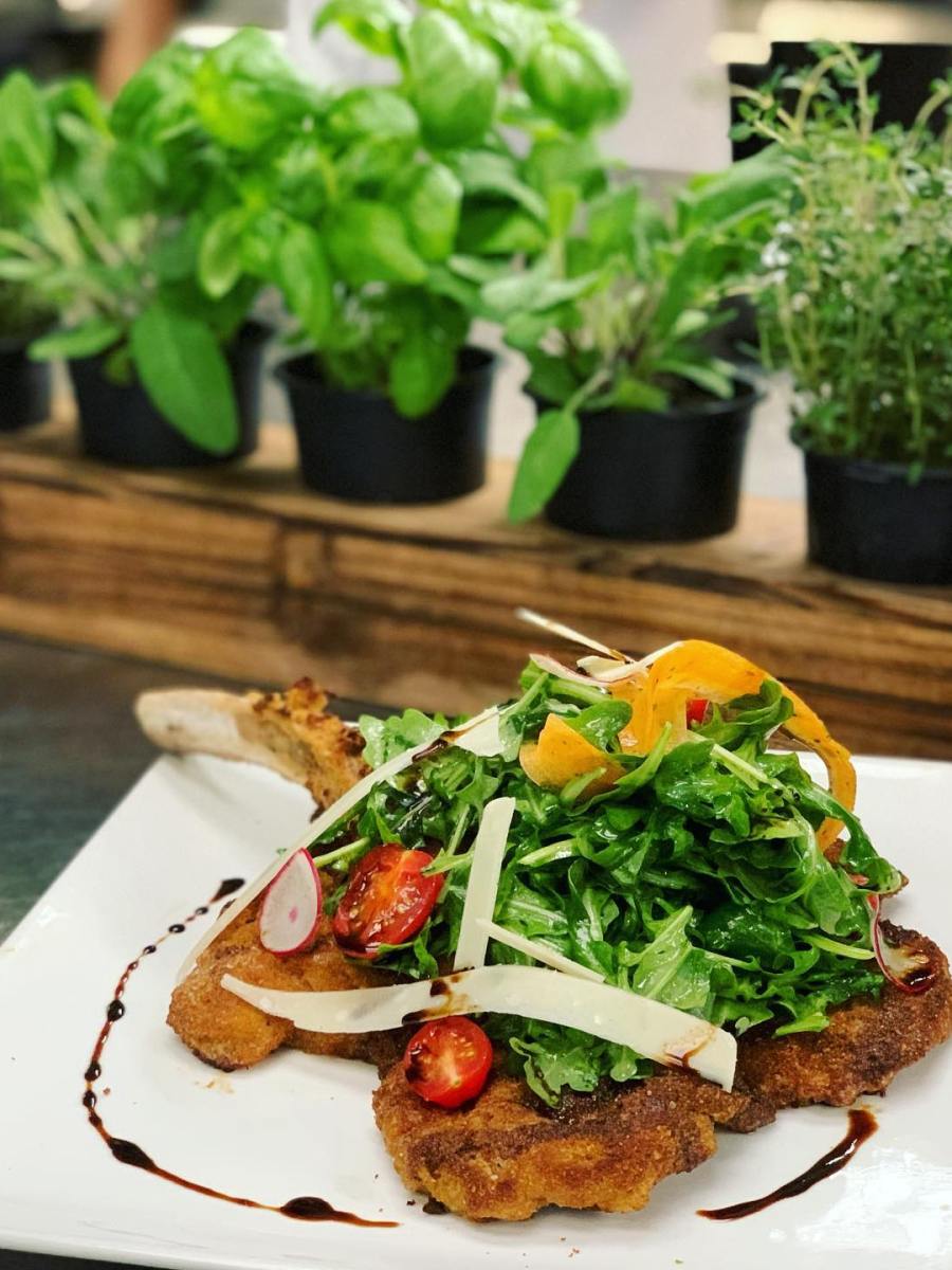 Veal Milanese (Cotolette alla&nbsp;Mianese)